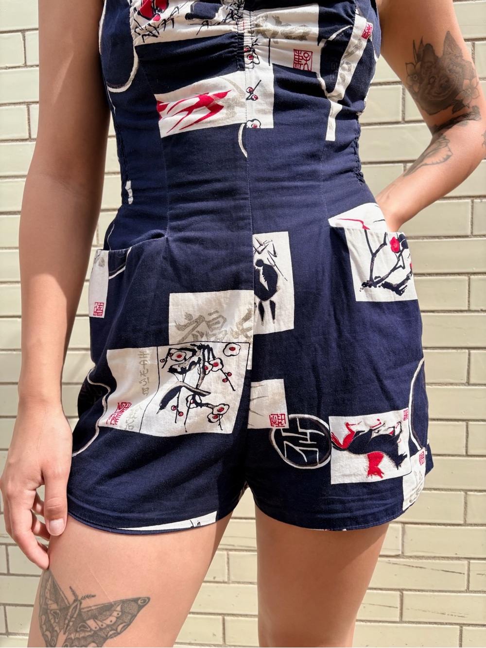 Vintage 1950s Alfred Shaheen Navy Japanese Print Romper Swimsuit Size Small - Picture 4 of 12